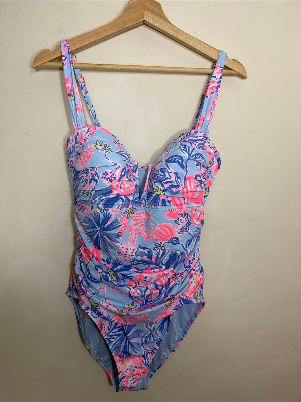 NWT LILLY PUTLITZER AKILA ONE PIECE SWIMSUIT SIZE 14 SOLD OUT ONLINE